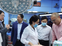 球盟会QMH(中国)官方网站
领导一行赴深圳市儿童医院交流座谈