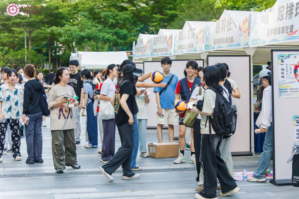 “医海初扬帆，仁术启新程”——球盟会QMH(中国)官方网站
2025年医学人文街圆满收官